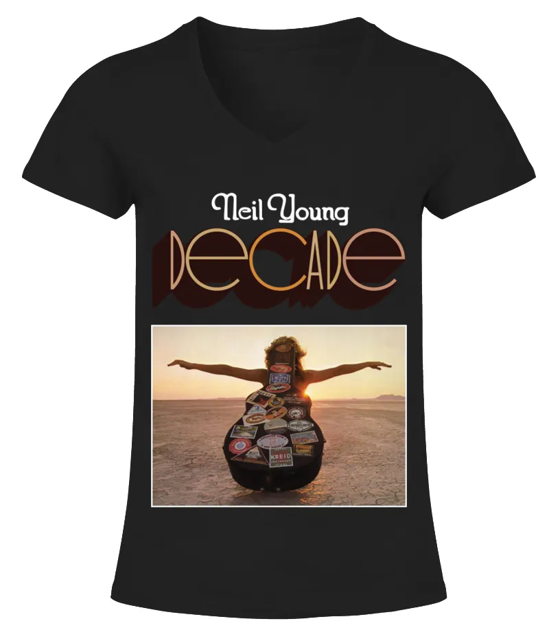 024 NEIL YOUNG  DECADE CAMISETA CUELLO PICO MUJER