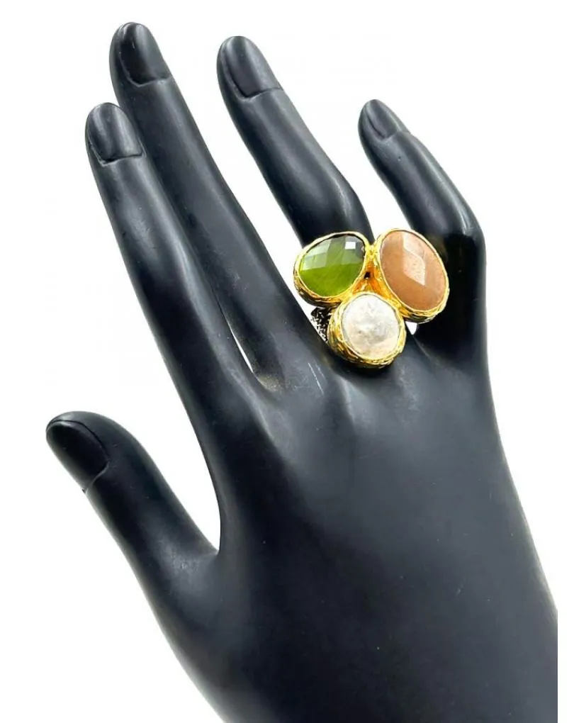 ANILLOS PARA MUJER DORADOS CON PIEDRAS TRICOLOR Y NACAR