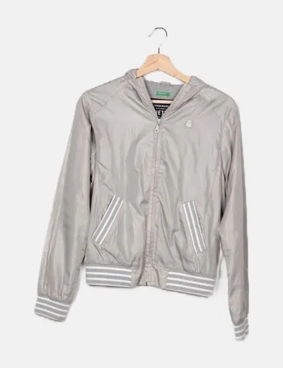 Benetton Sudadera gris impermeable