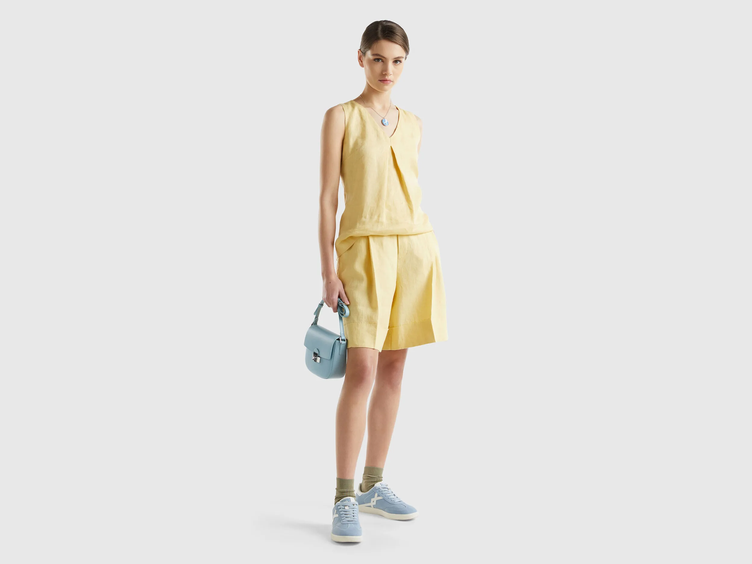 Bermudas de 100 % lino con vuelta