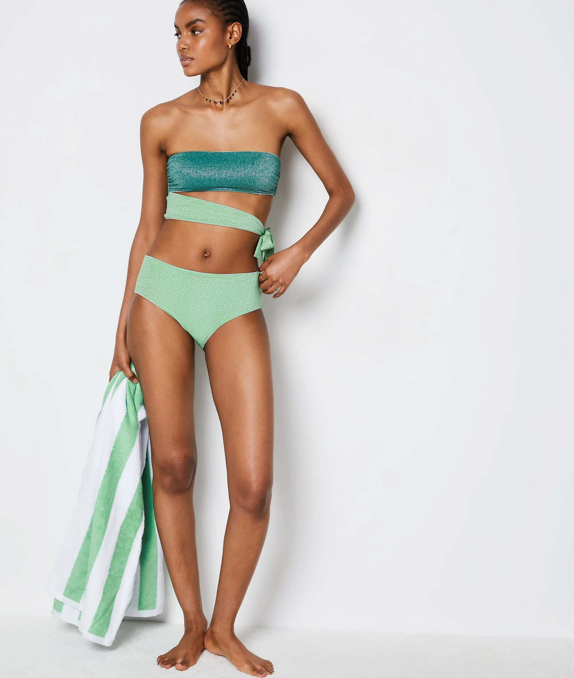 BIKINI BANDEAU, TEJIDO IRIDISCENTE BOREAL VERT  ETAM