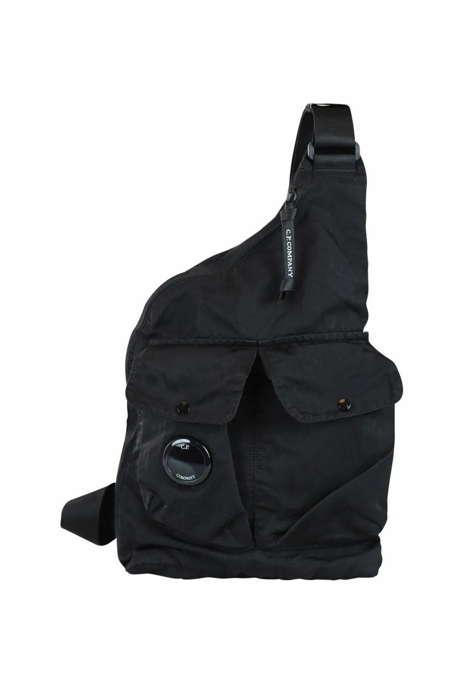 Bolso negro cruzado con bolsillos y minilogo circular