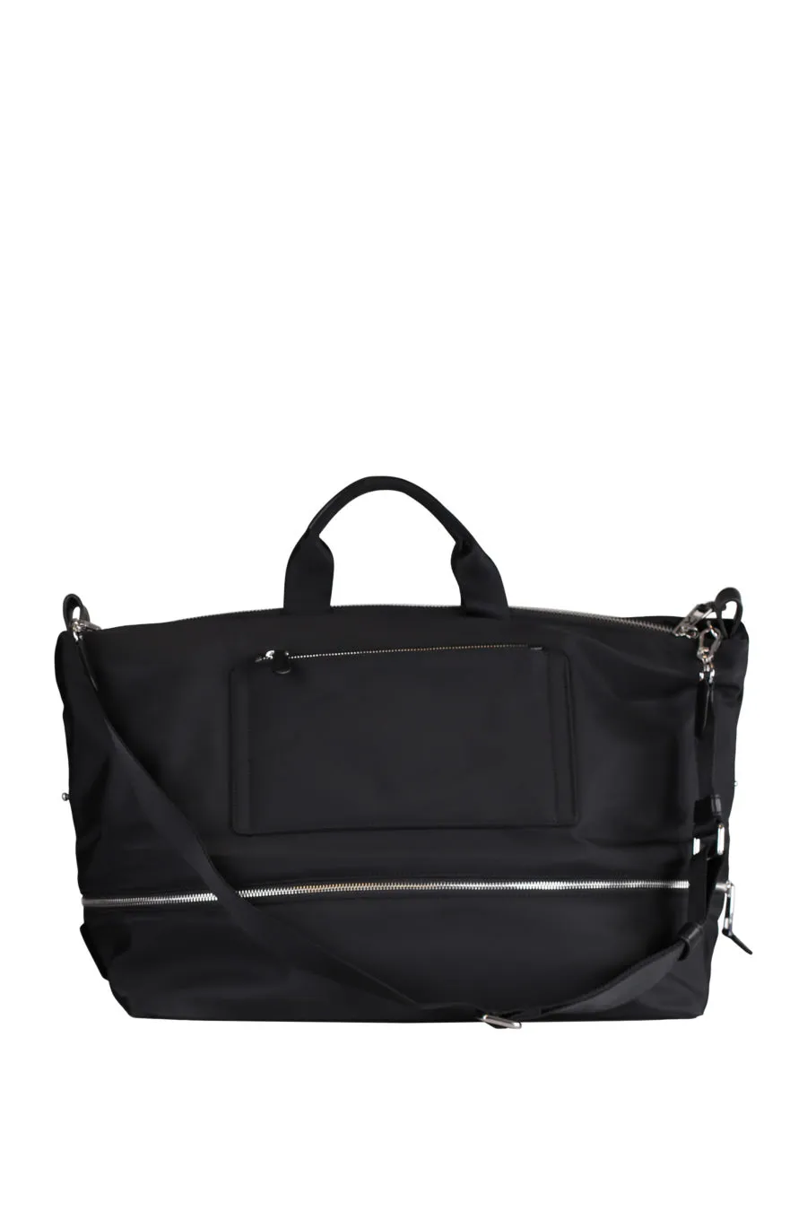 Bolso negro de viaje con 