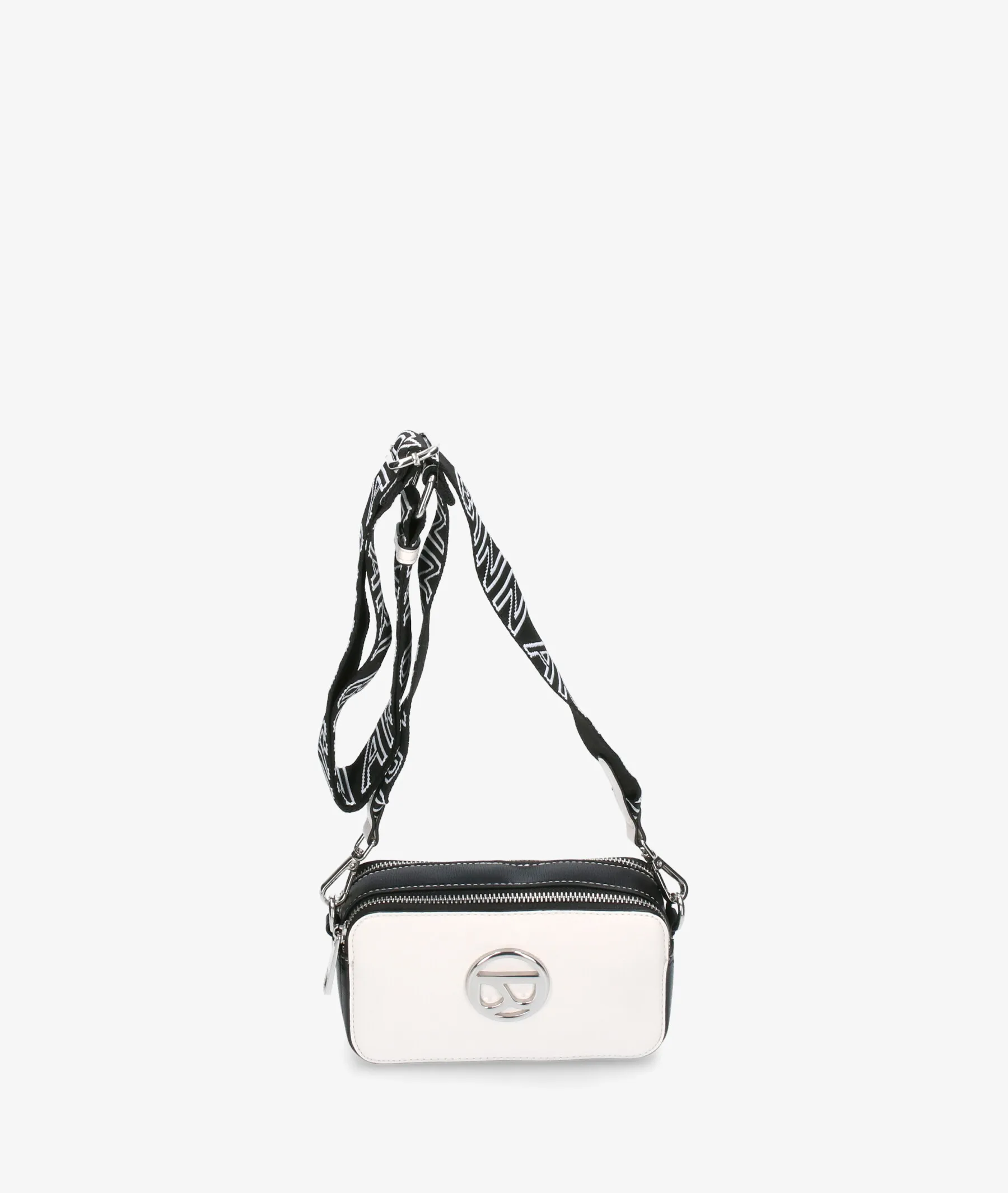 Bolso pabloochoa.shoes 20023 en hueso  Medidas 18 x 10 x 6 ctms