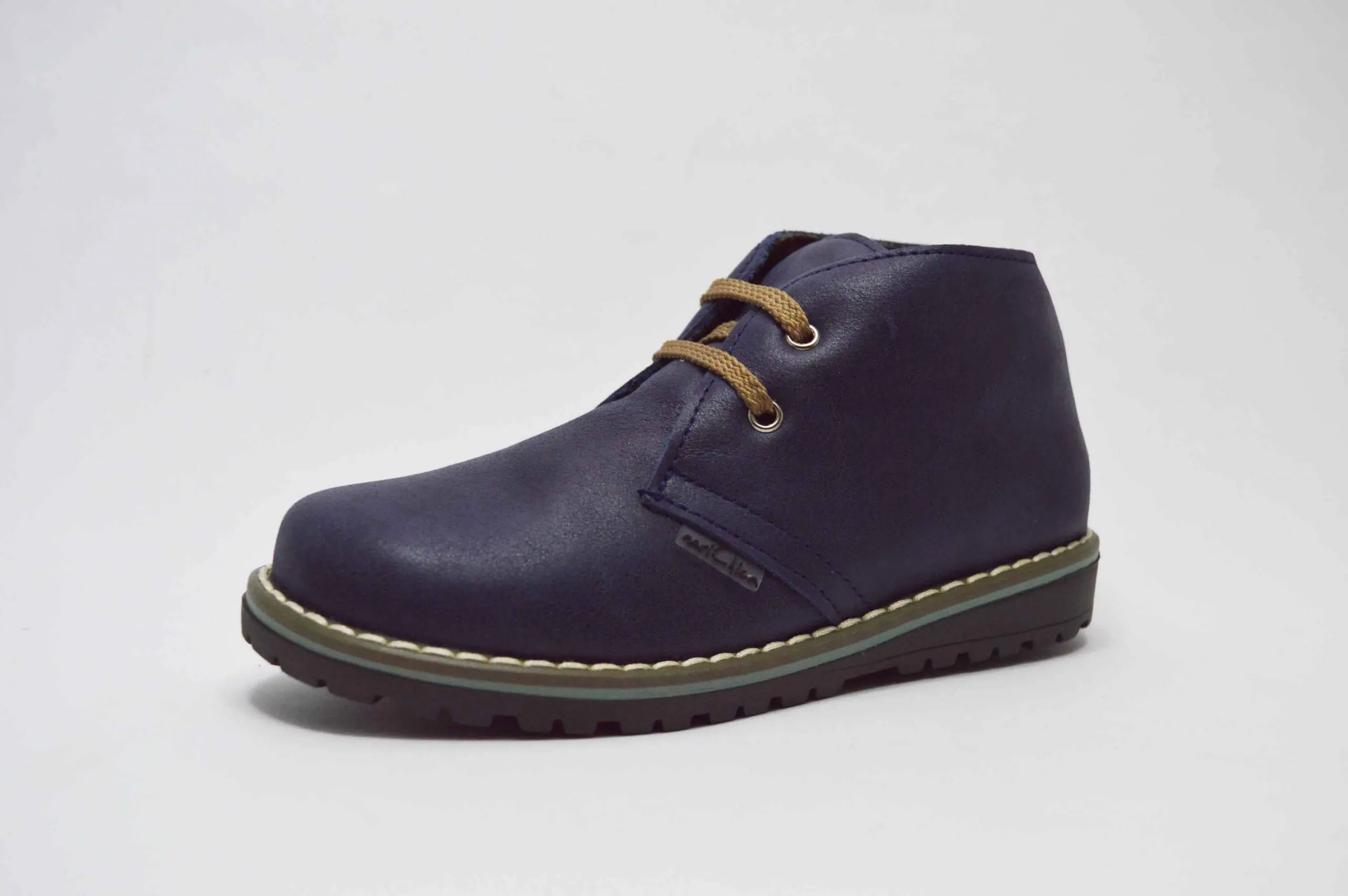 Bota tipo pisacacas cordones niños