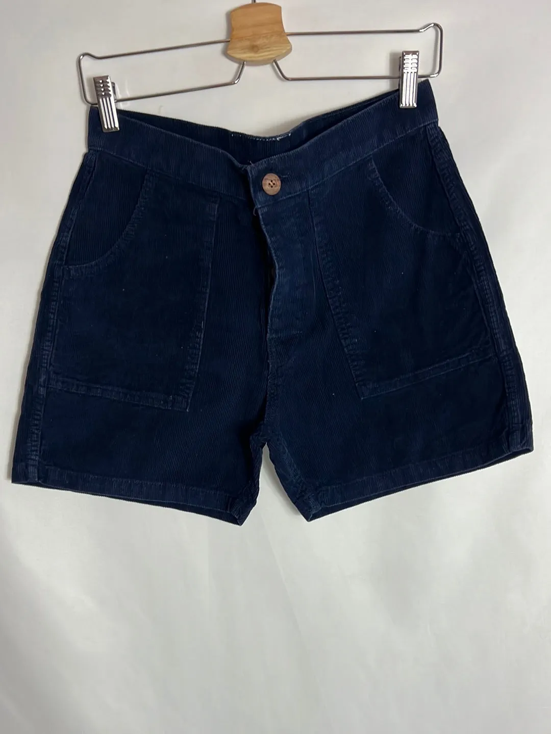 BRIDWELL. Pantalón corto pana azul. T 29 (
