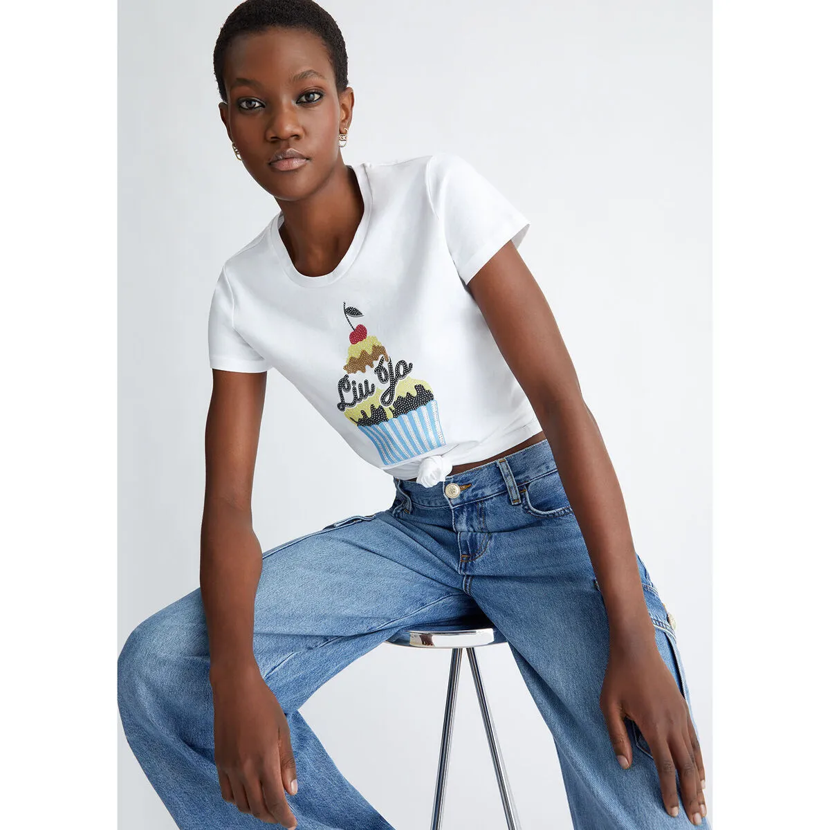 Camiseta con estampado Cupcake y strass