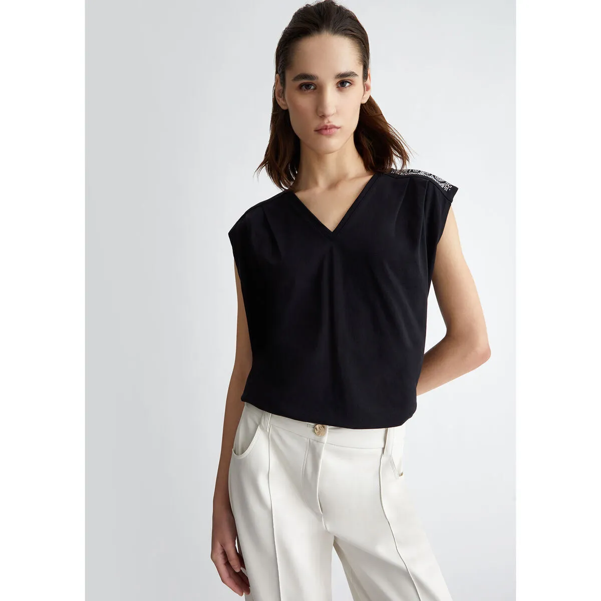 Camiseta con strass