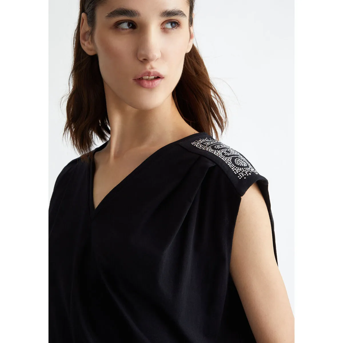 Camiseta con strass