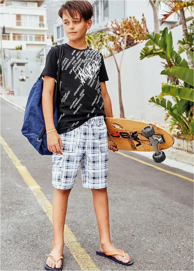 Camiseta de corte slim y algodón orgánico para niños Negro estampado