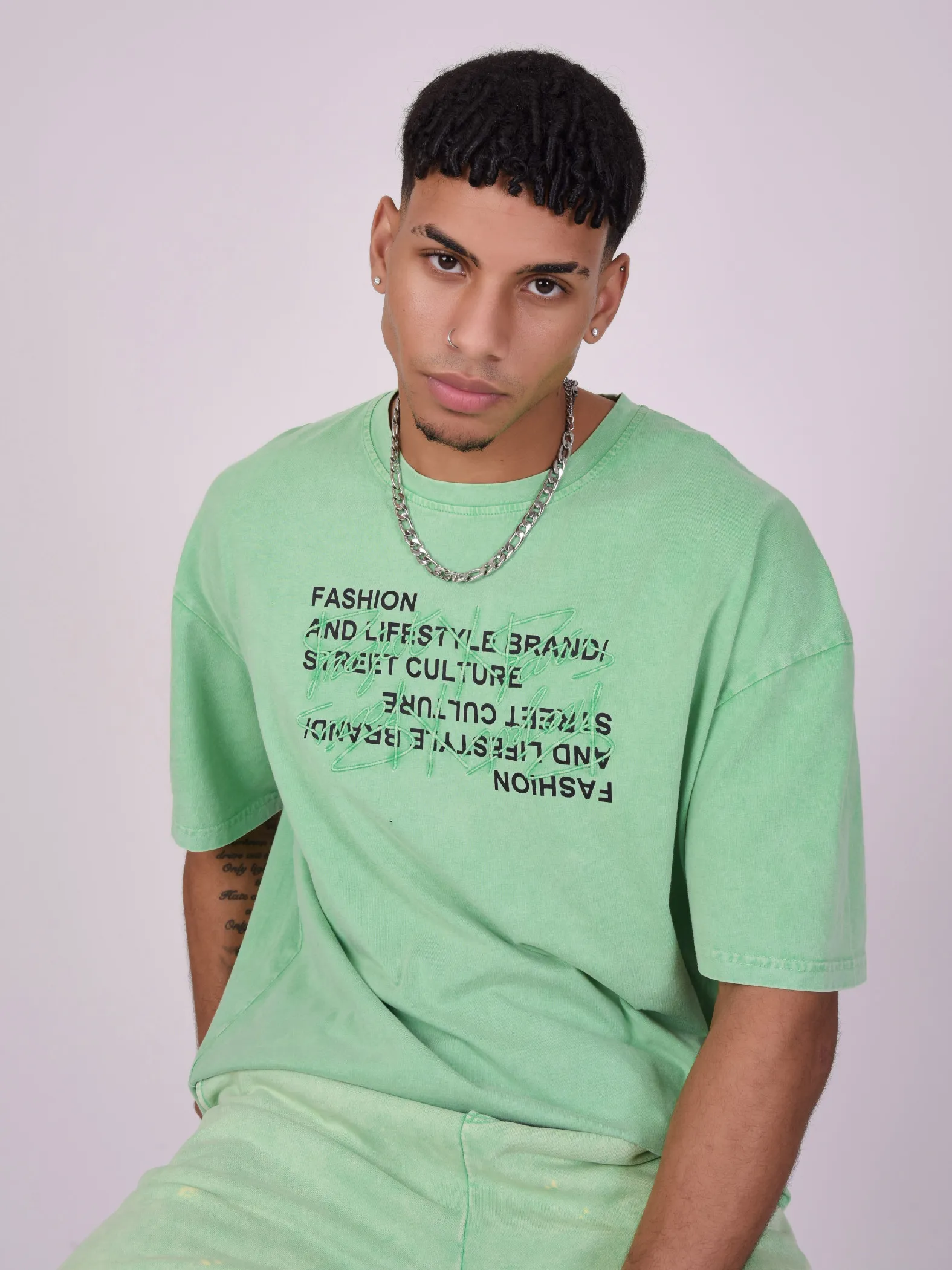 Camiseta oversize en tejido desteñido