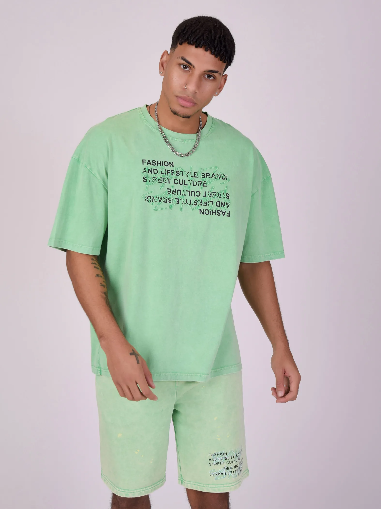 Camiseta oversize en tejido desteñido