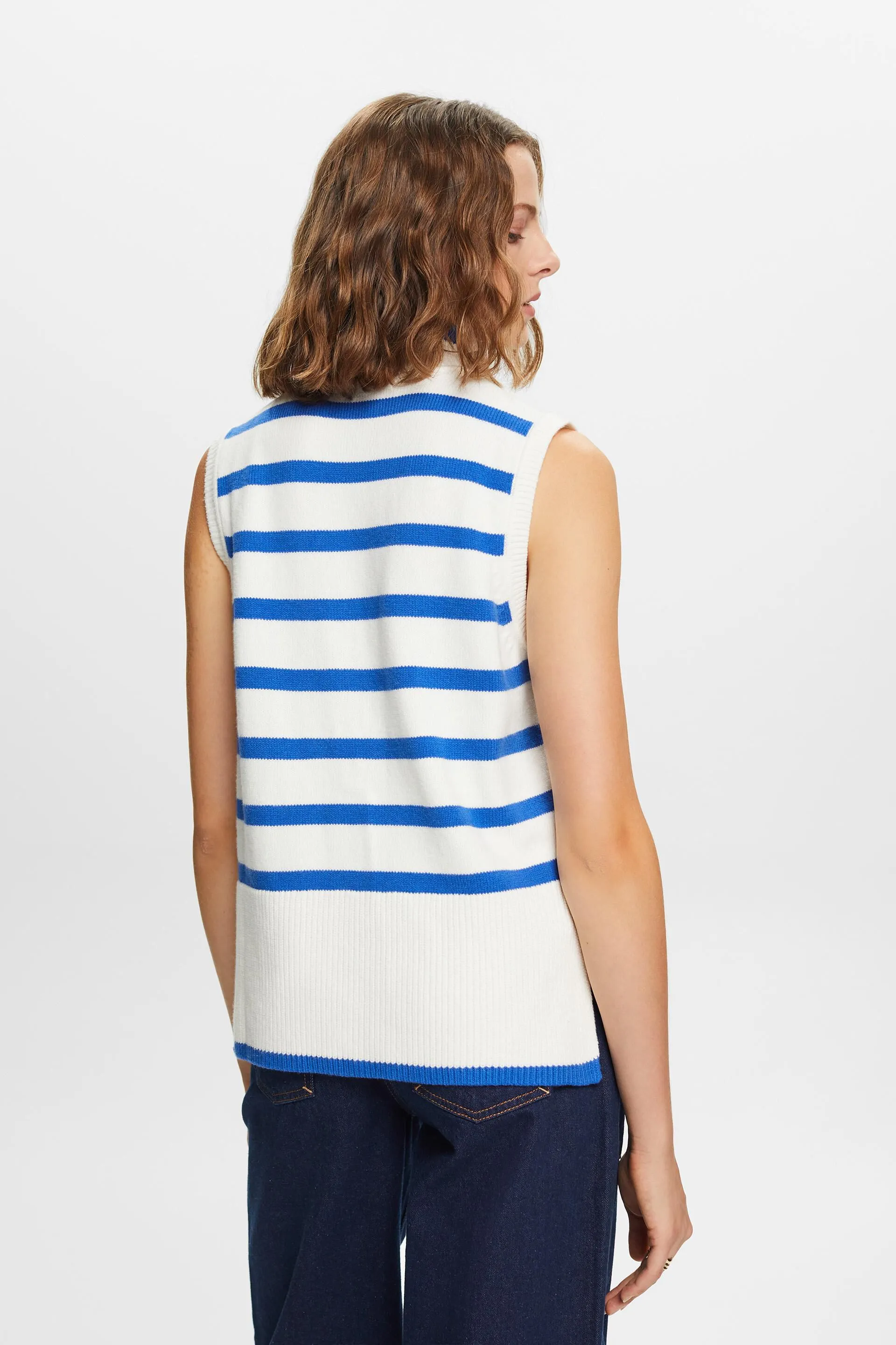 Chaleco estilo jersey con cuello alto y rayas