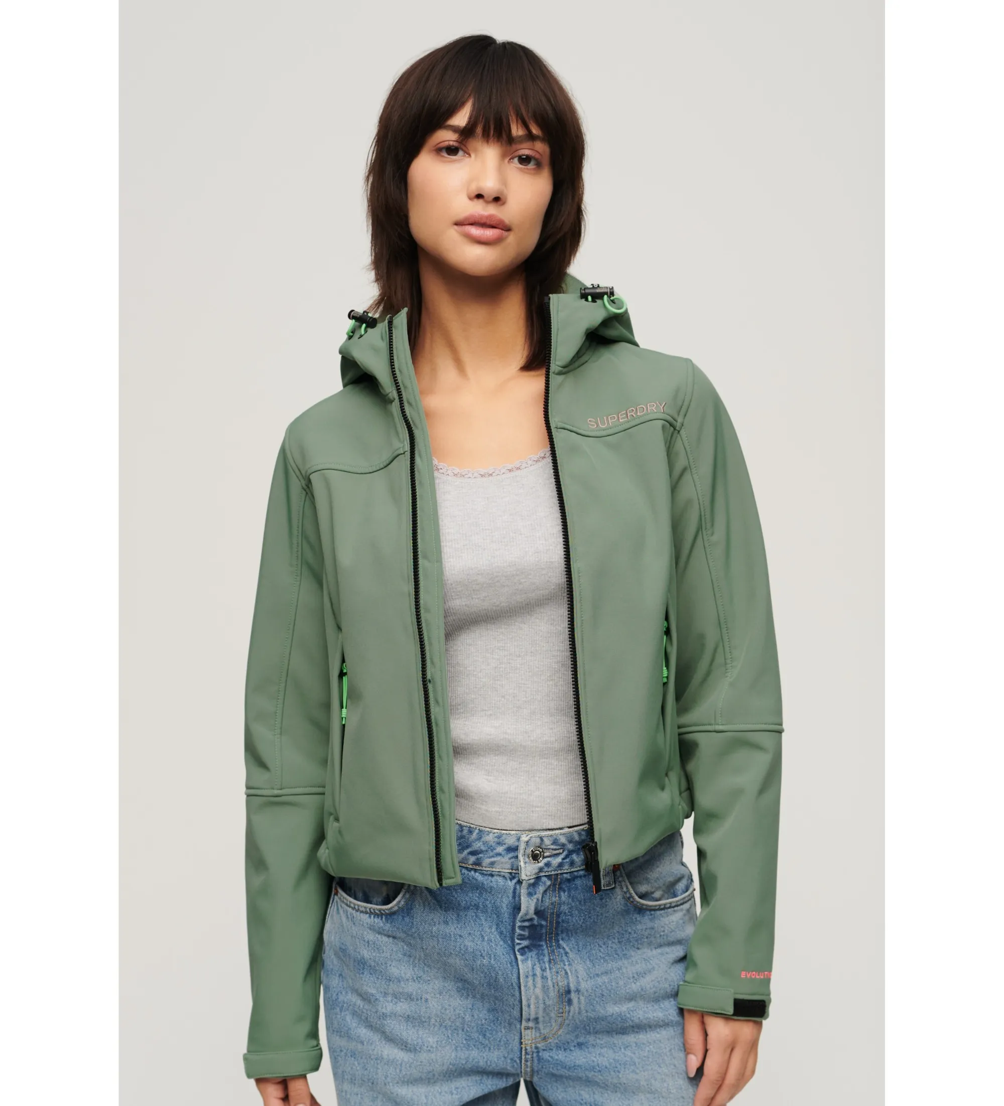 Chaqueta con capucha de tejido softshell Trekker verde