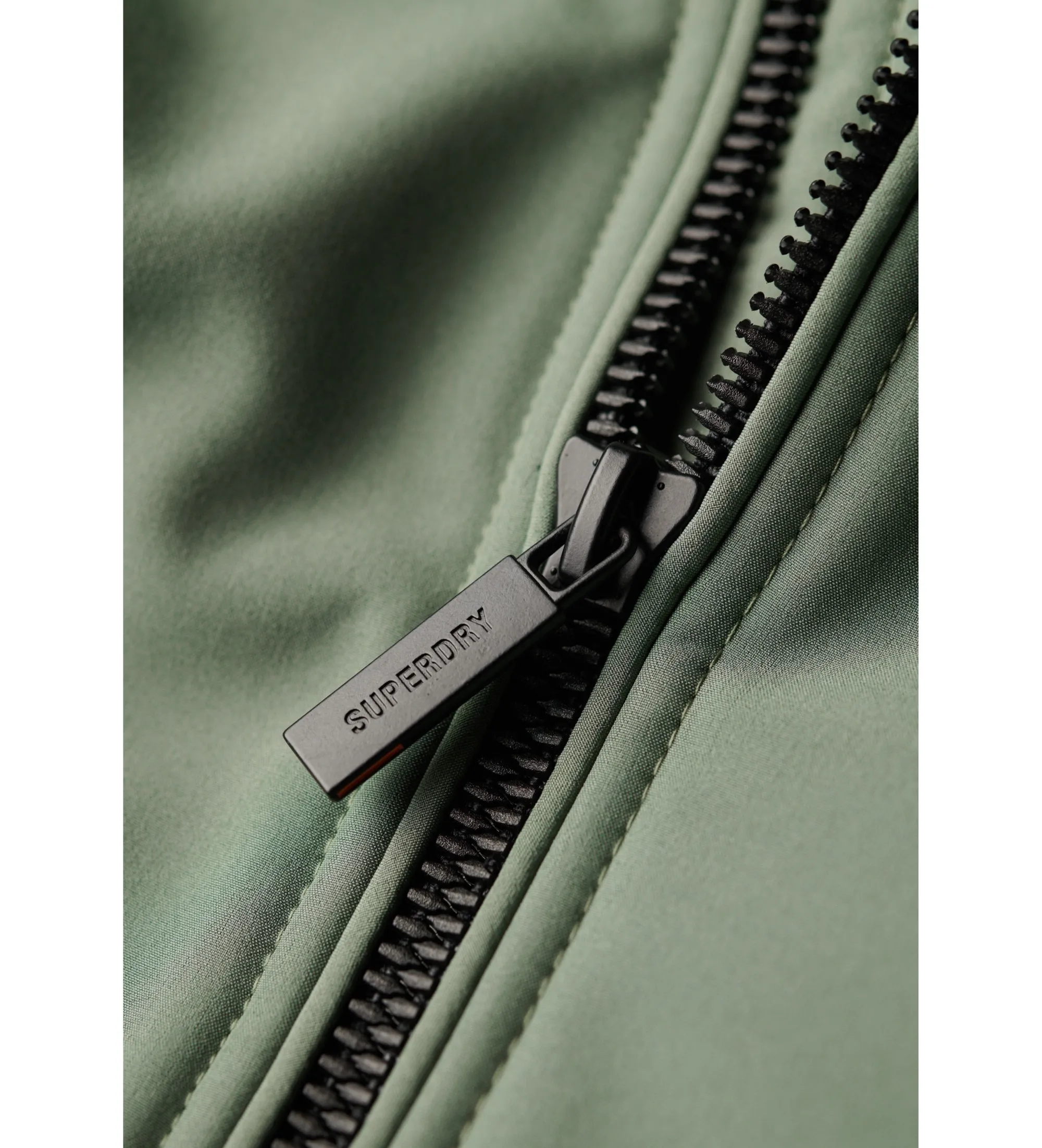 Chaqueta con capucha de tejido softshell Trekker verde