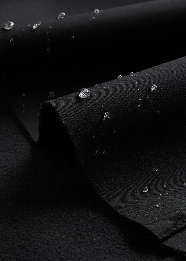 Chaqueta de tejido Softshell Negro estampado