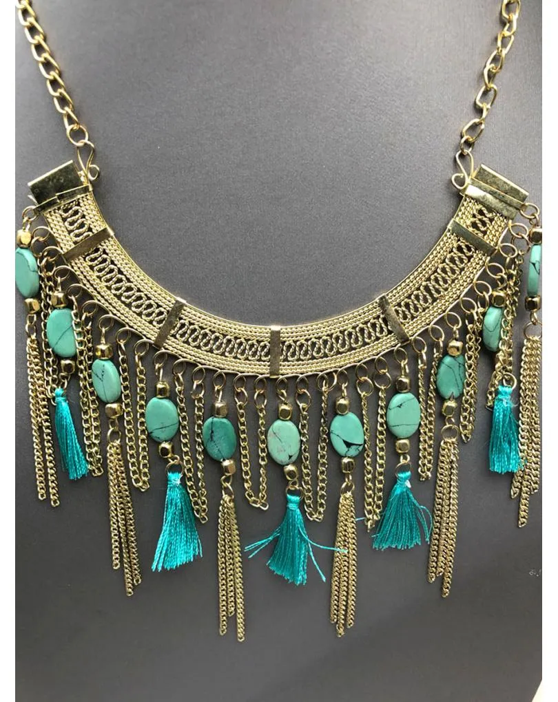 COLLARES DORADOS CON PRECIOSA DECORACION ESTILO INDIO
