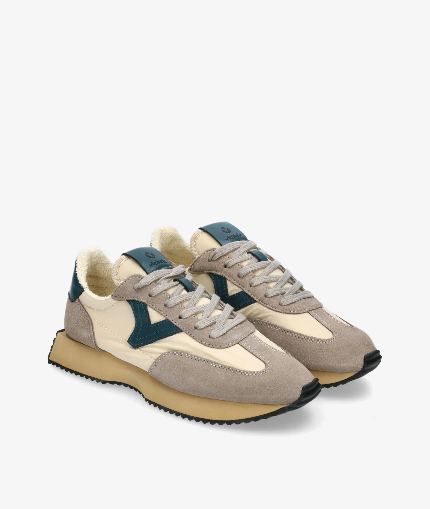 Deportivos Victoria  COSMOS en beige