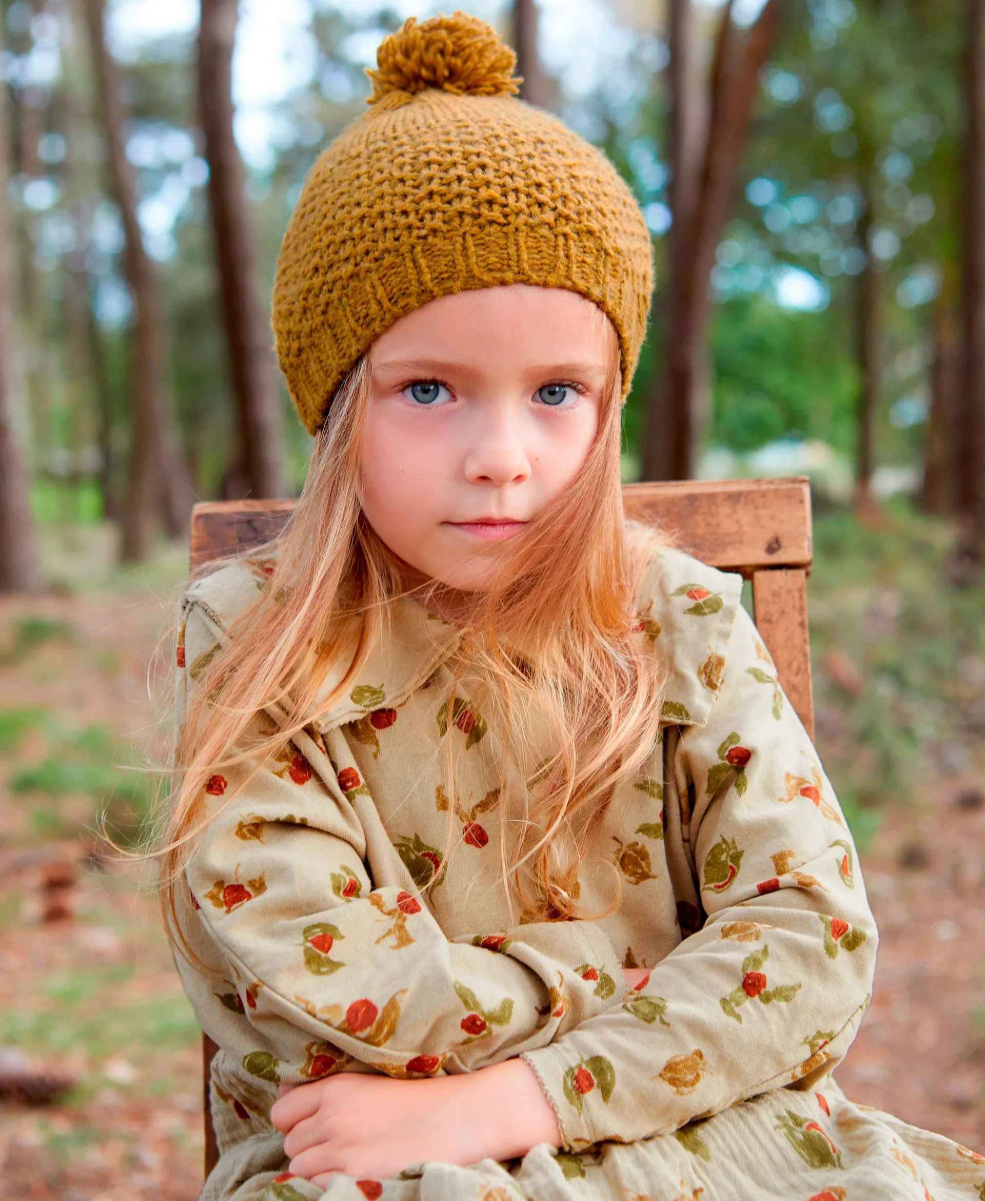 Gorro tejido con pompón en la parte superior | Mother Lúcia