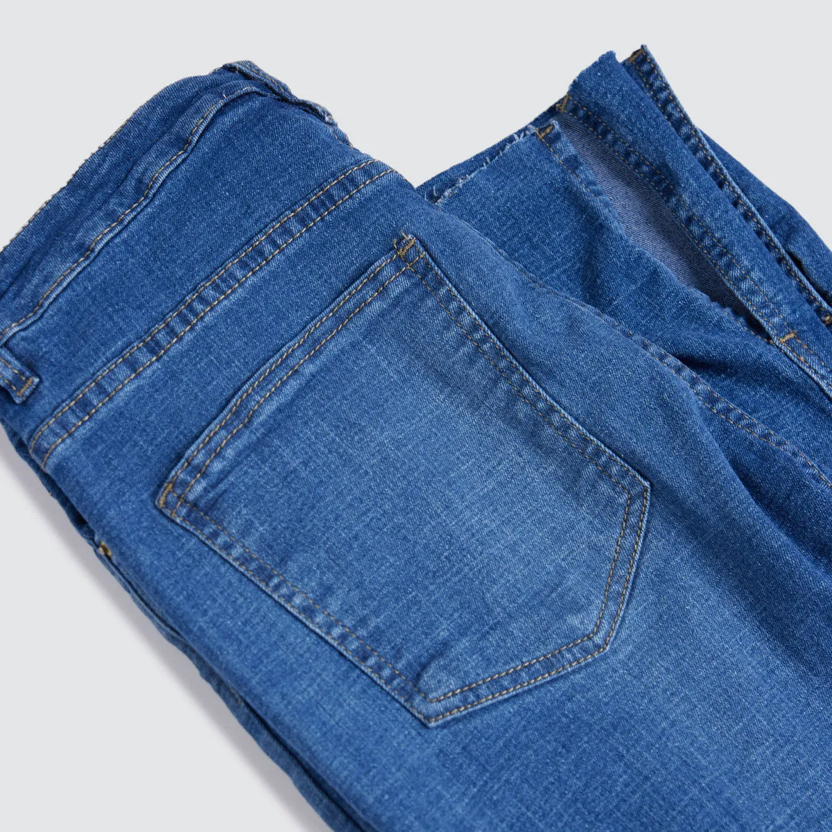 Jean Flare Con Desgastes