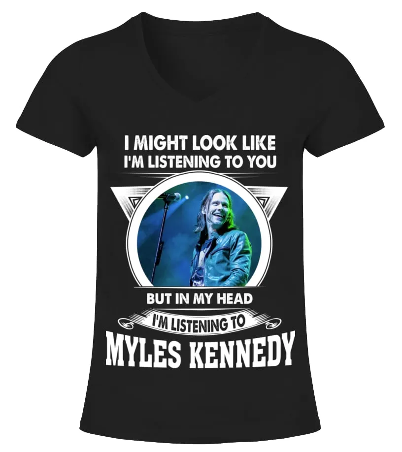 LISTENING TO MYLES KENNEDY Camiseta cuello pico Mujer