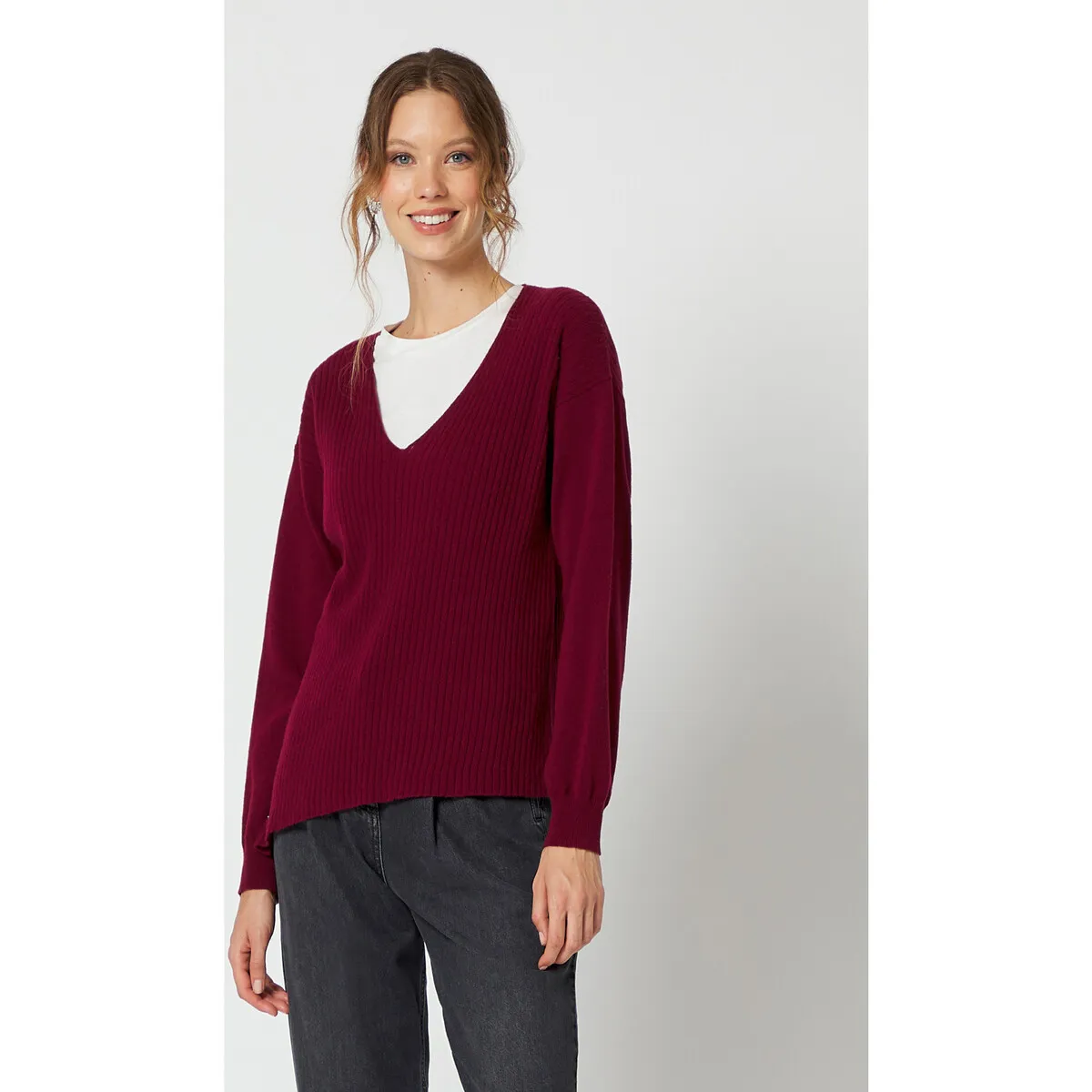MAGLIA ASIMMETRICA CON SCOLLO A V Art. M414WU