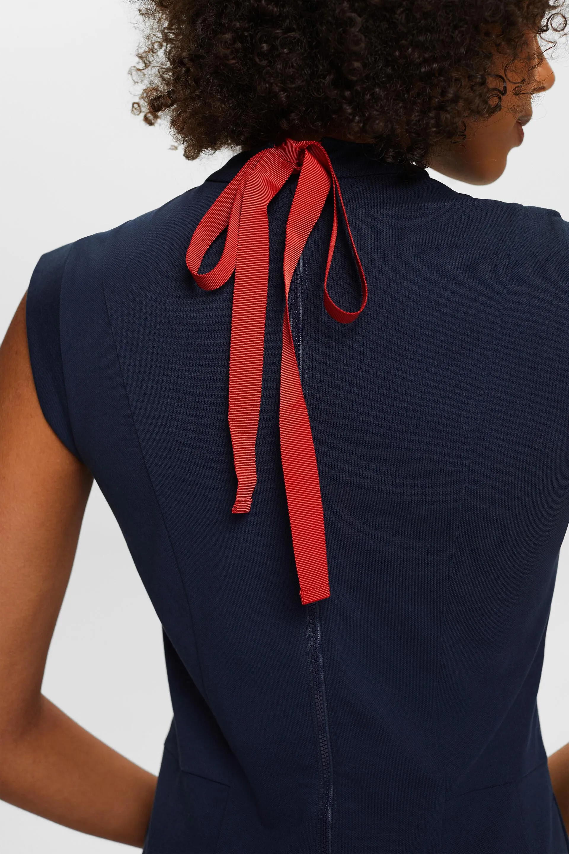 Minivestido con línea A y lazada