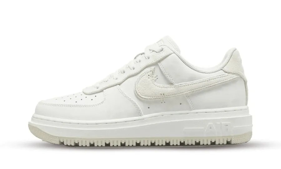 Nike Air Force 1 Low Luxe Summit White Light Bone