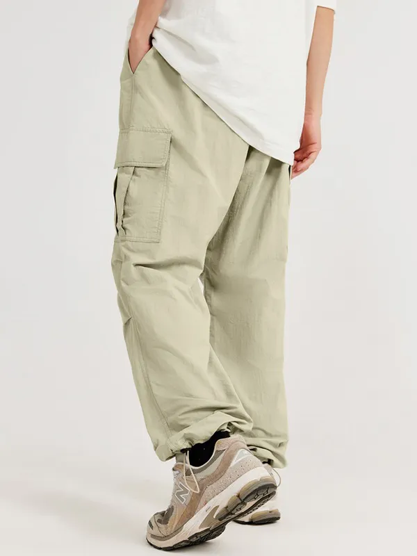 Pantalones cargo con bolsillo urbano