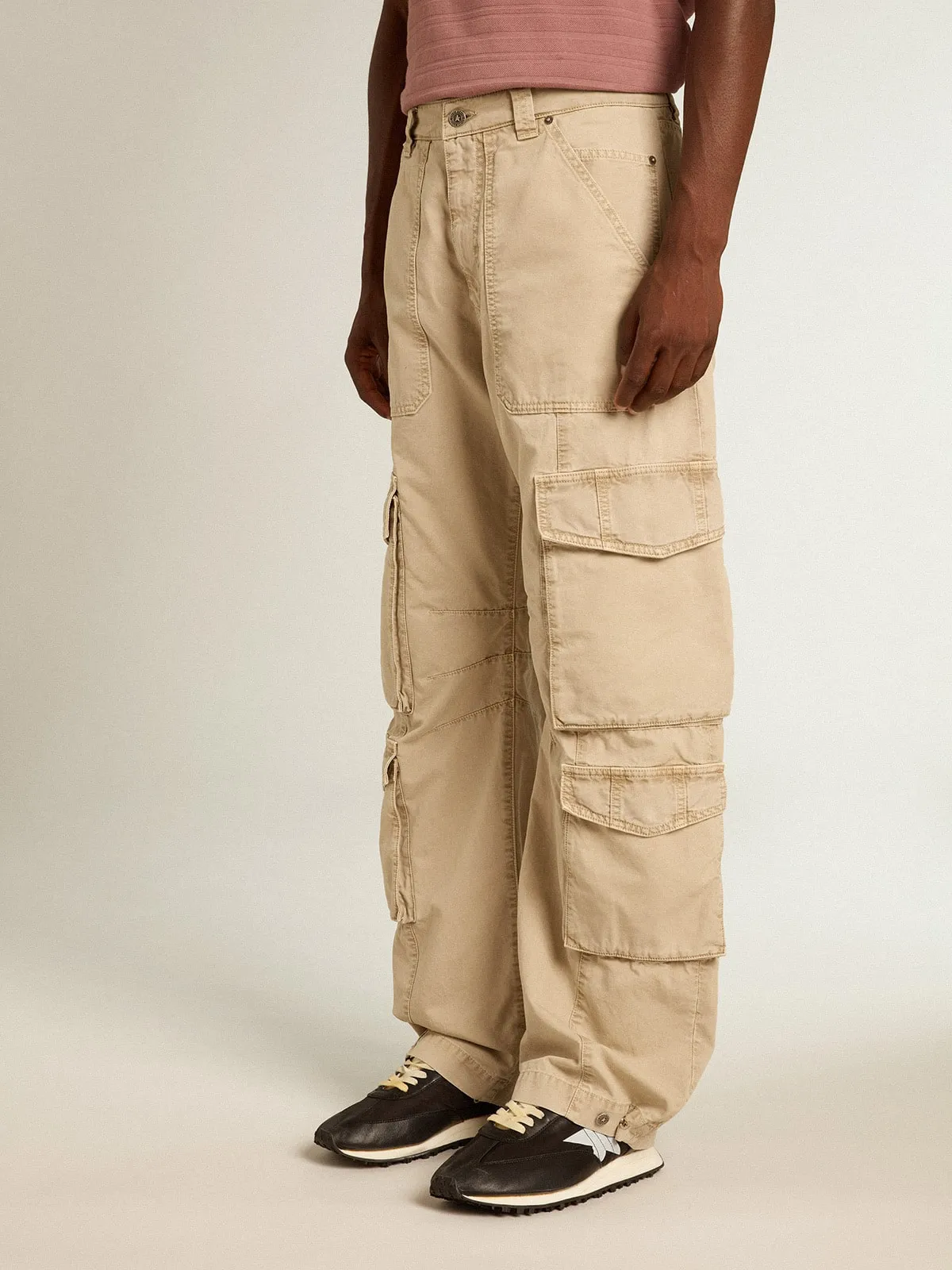 Pantalón cargo de hombre de algodón color caqui