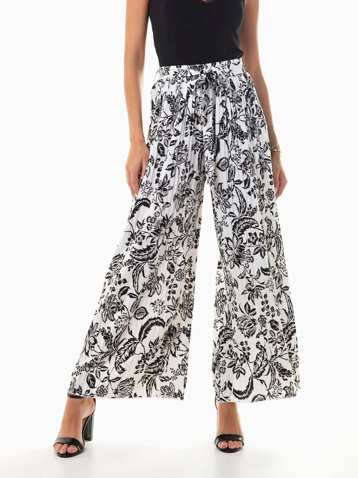 Pantalón fluido plisado tiro alto
