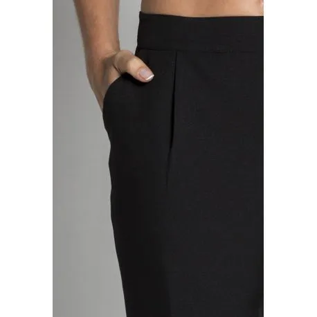 Pantalón negro con dobladillo