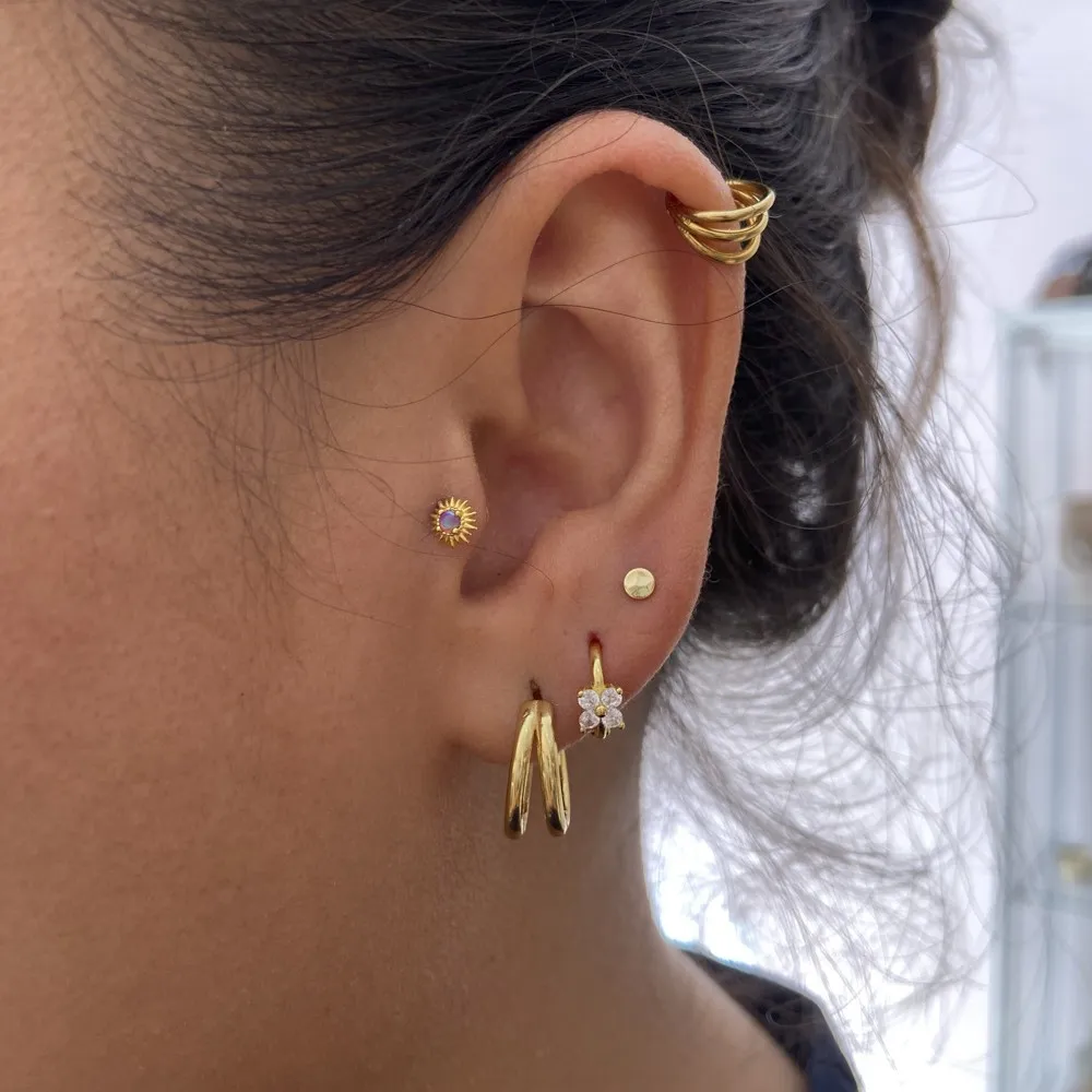 Pendiente Aro Mini Flor Oro