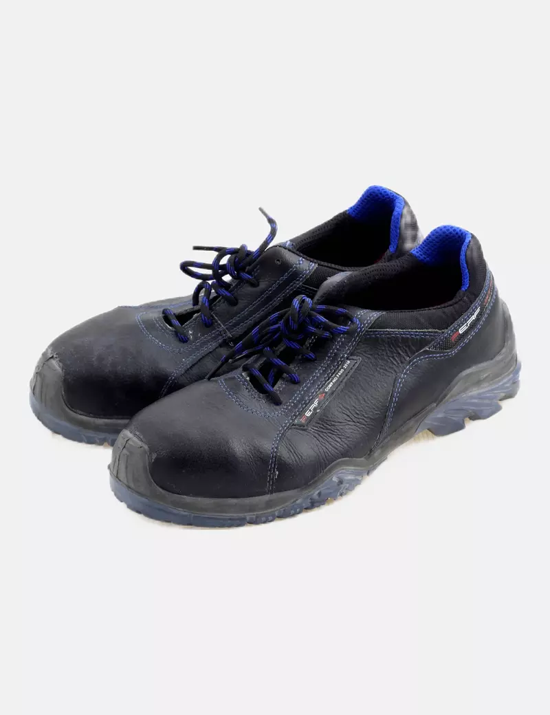 Perf Zapato rígido negro