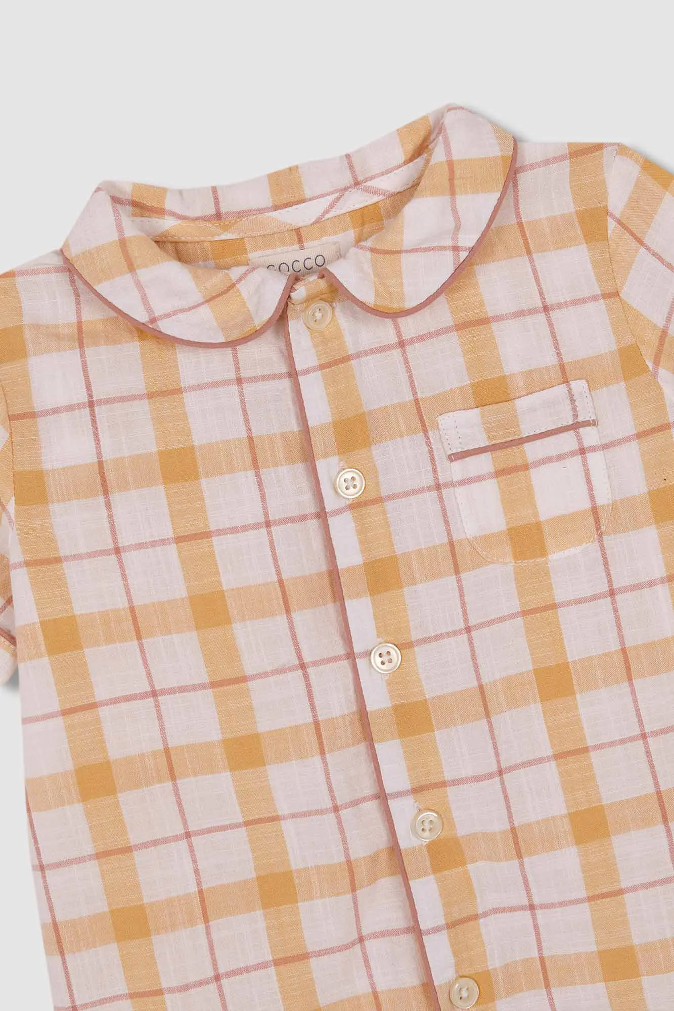 Pijama de manga corta de cuadros amarillo