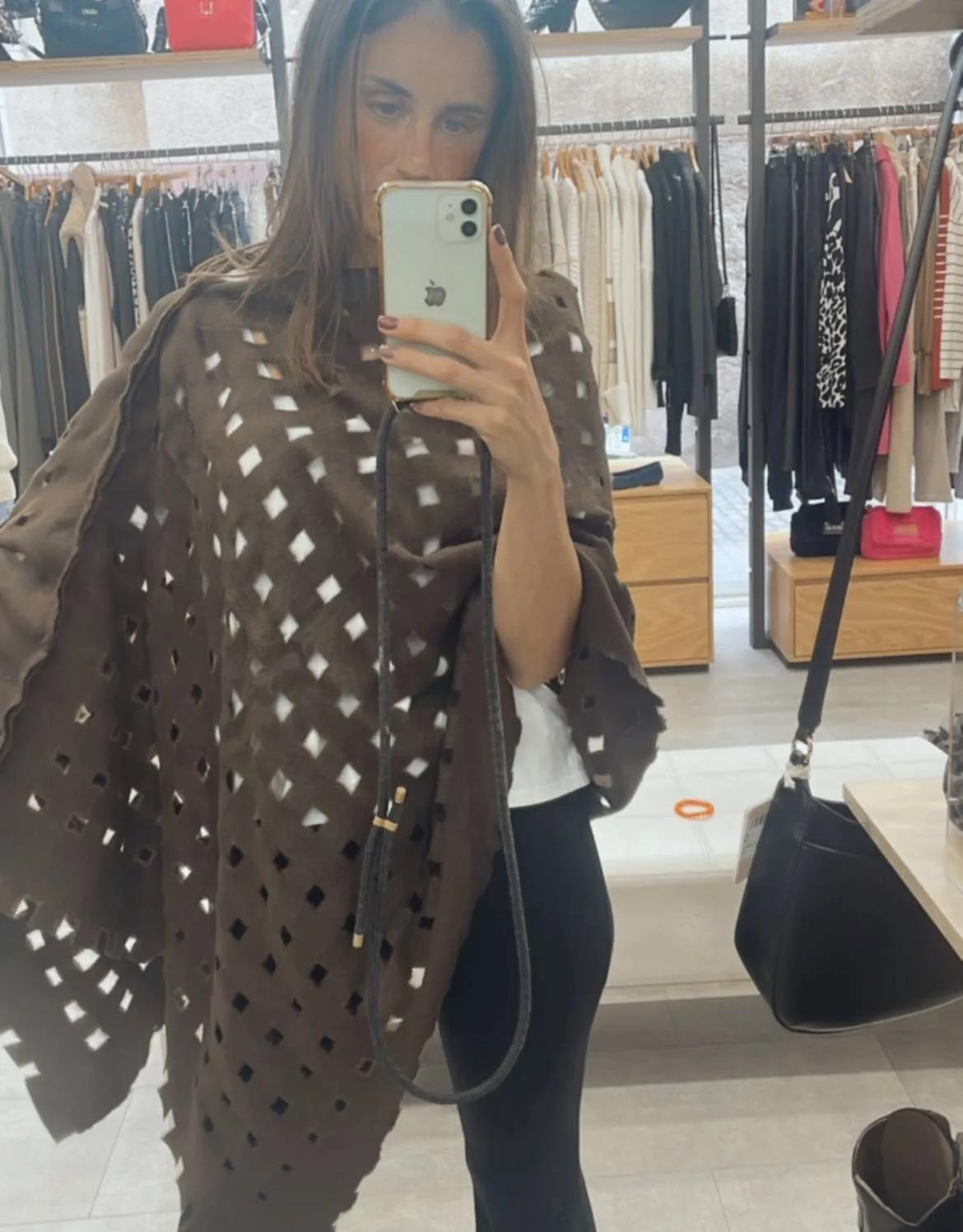 Poncho troquelado Marron
