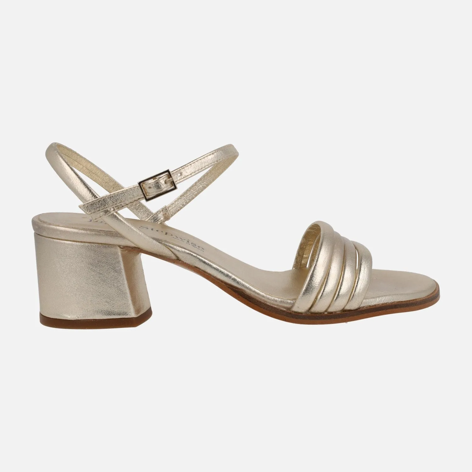 SANDALIAS DE TACÓN EN PIEL ORO CON TIRAS DELANTERAS Y PULSERA AL EMPEINE