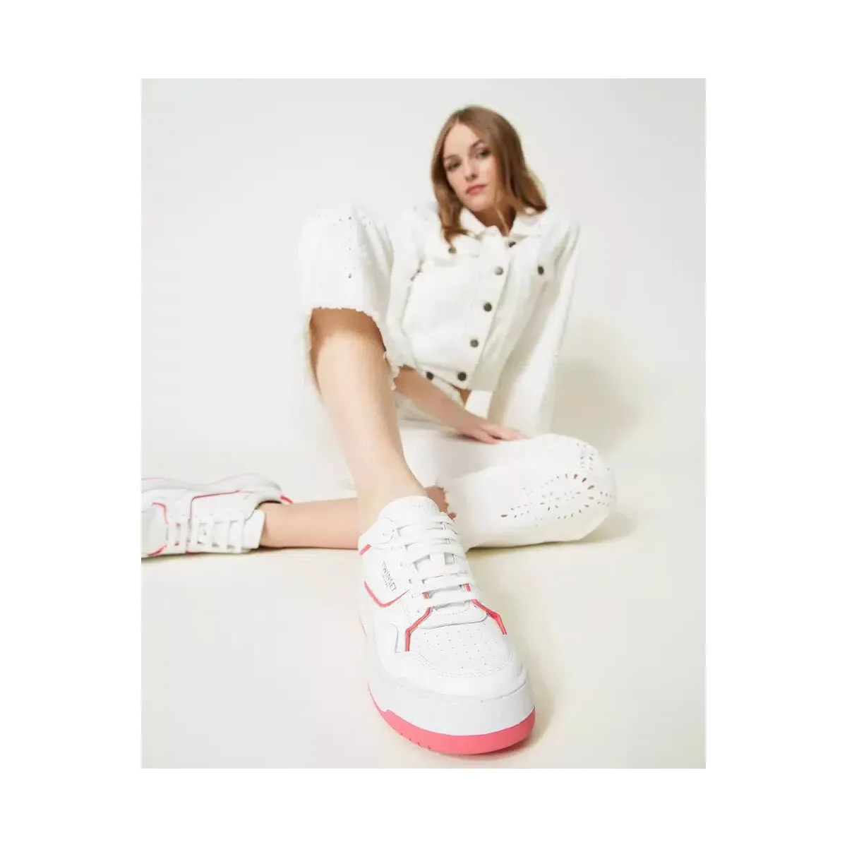 SNEAKERS CON PROFILI A CONTRASTO Art. 231TCP080