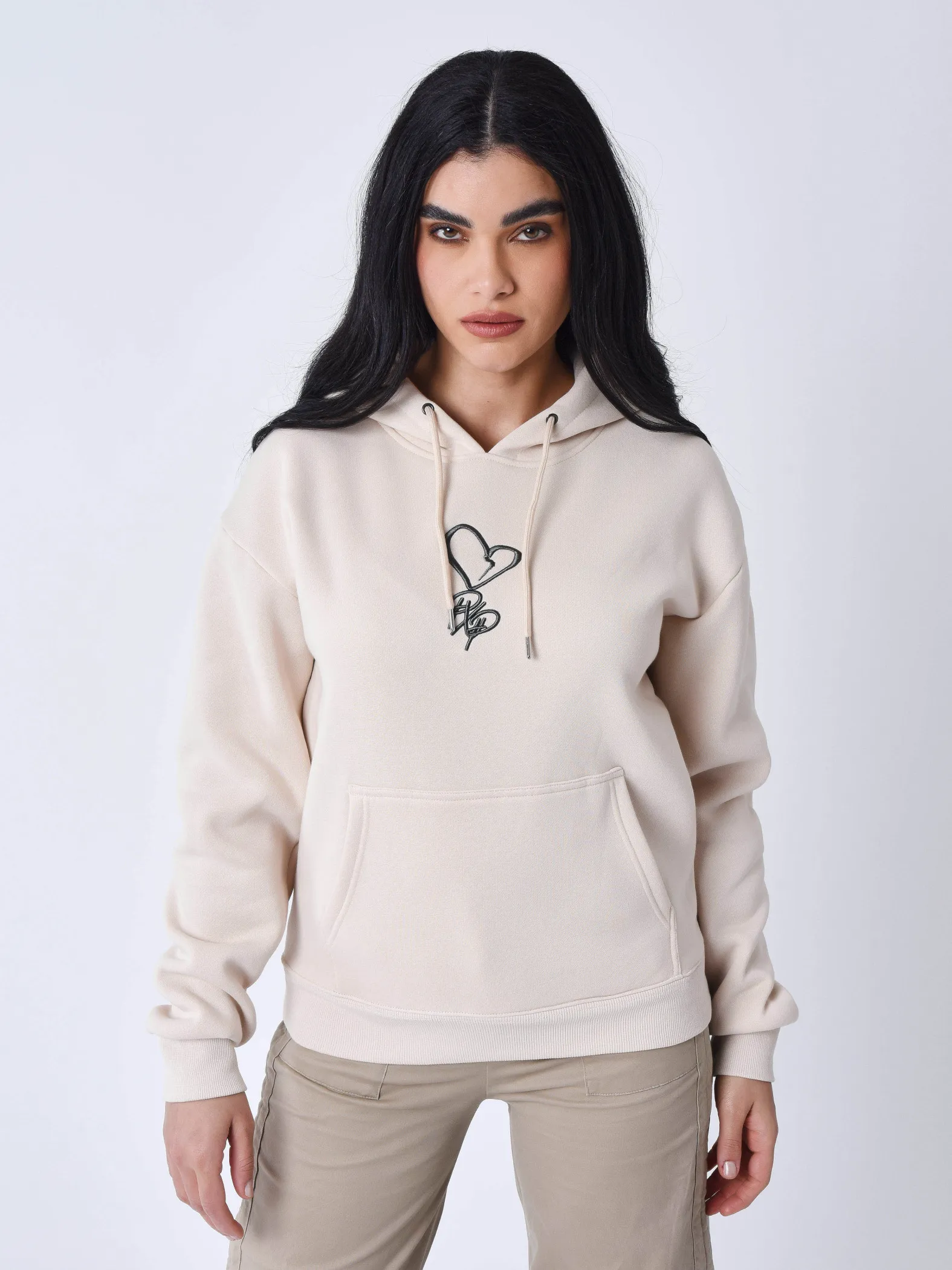 Sudadera con capucha y logotipo