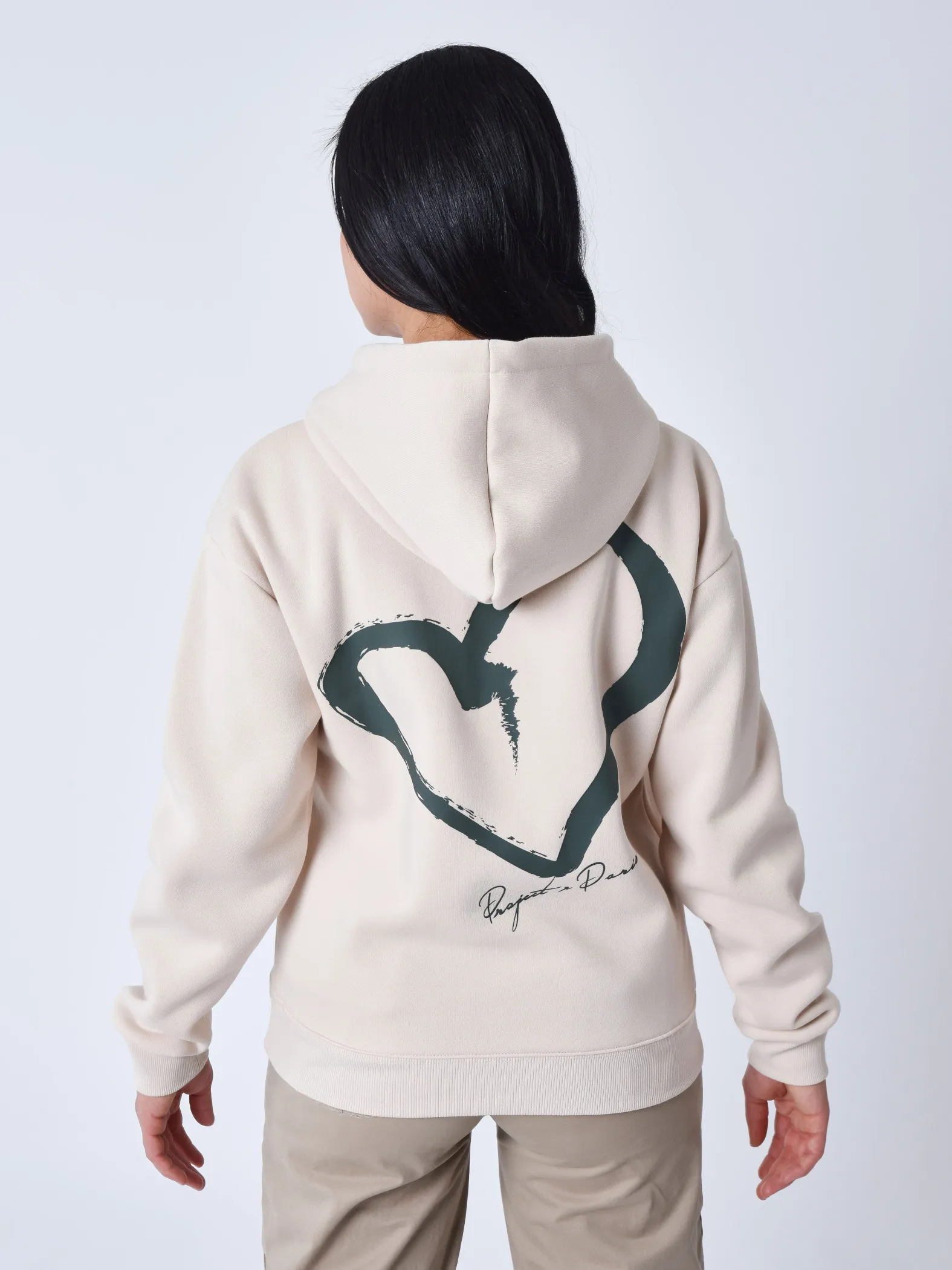 Sudadera con capucha y logotipo