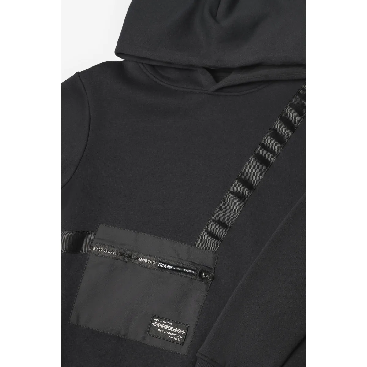 Sudadera y camisa con capucha ITOBO