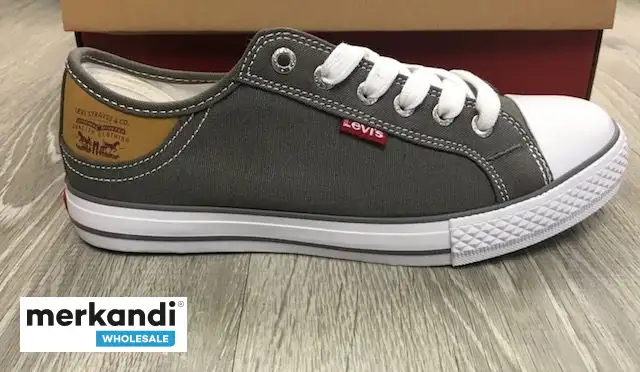 SURTIDO DE CALZADO PARA NIñOS DE LEVI'S  COLECCIóN DE 12 PARES AL POR MAYOR, TALLAS VARIADAS