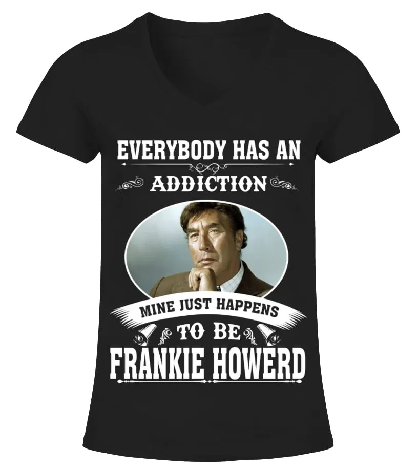 TO BE FRANKIE HOWERD Camiseta cuello pico Mujer