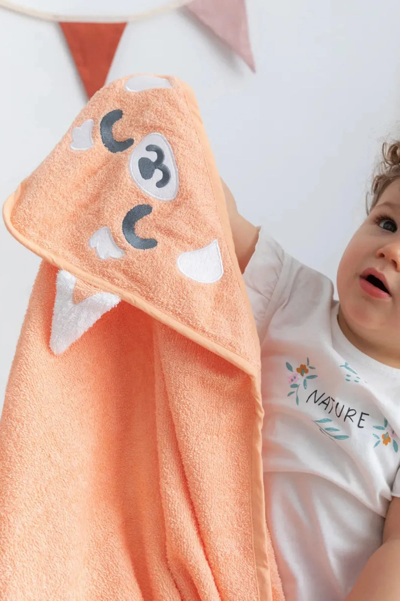 TOALLA CON CAPUCHA PARA BEB&EACUTE;S  PANDA ROJO