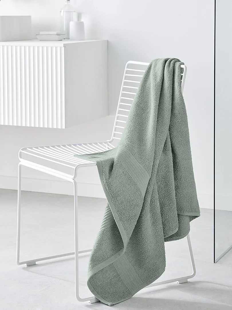 TOALLA DE BAñO 70 X 130 CM  VERDE