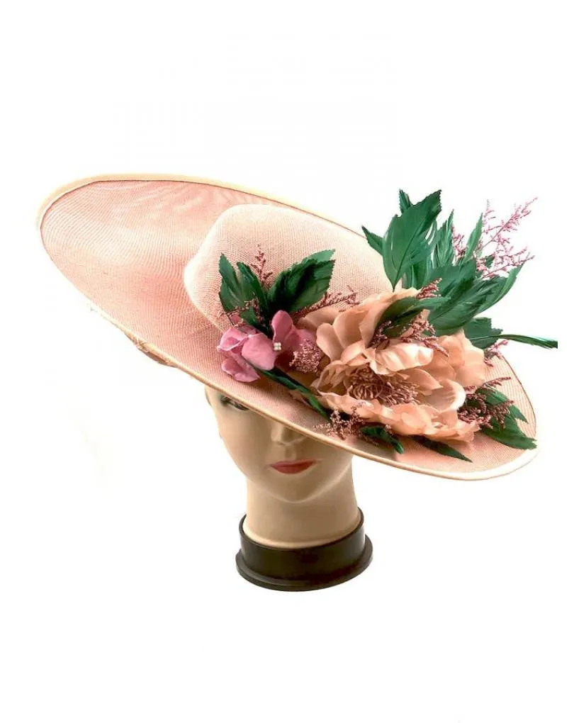 TOCADOS PAMELA ROSA MAQUILLAJE CON FLORES Y PLUMAS VERDES