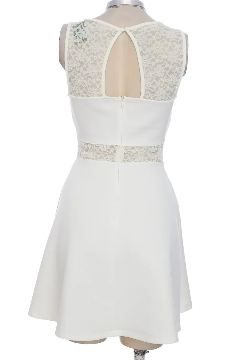 VESTIDO / ENTERIZO COLOR BLANCO  FOREVER 21