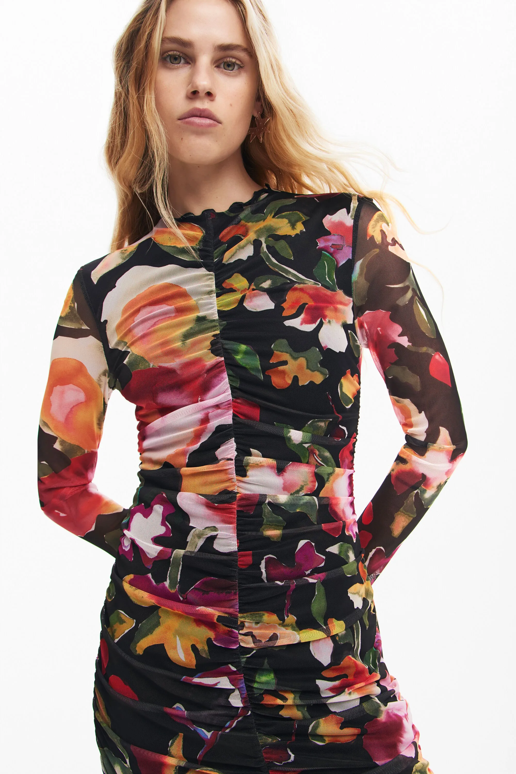 Vestido corto flores