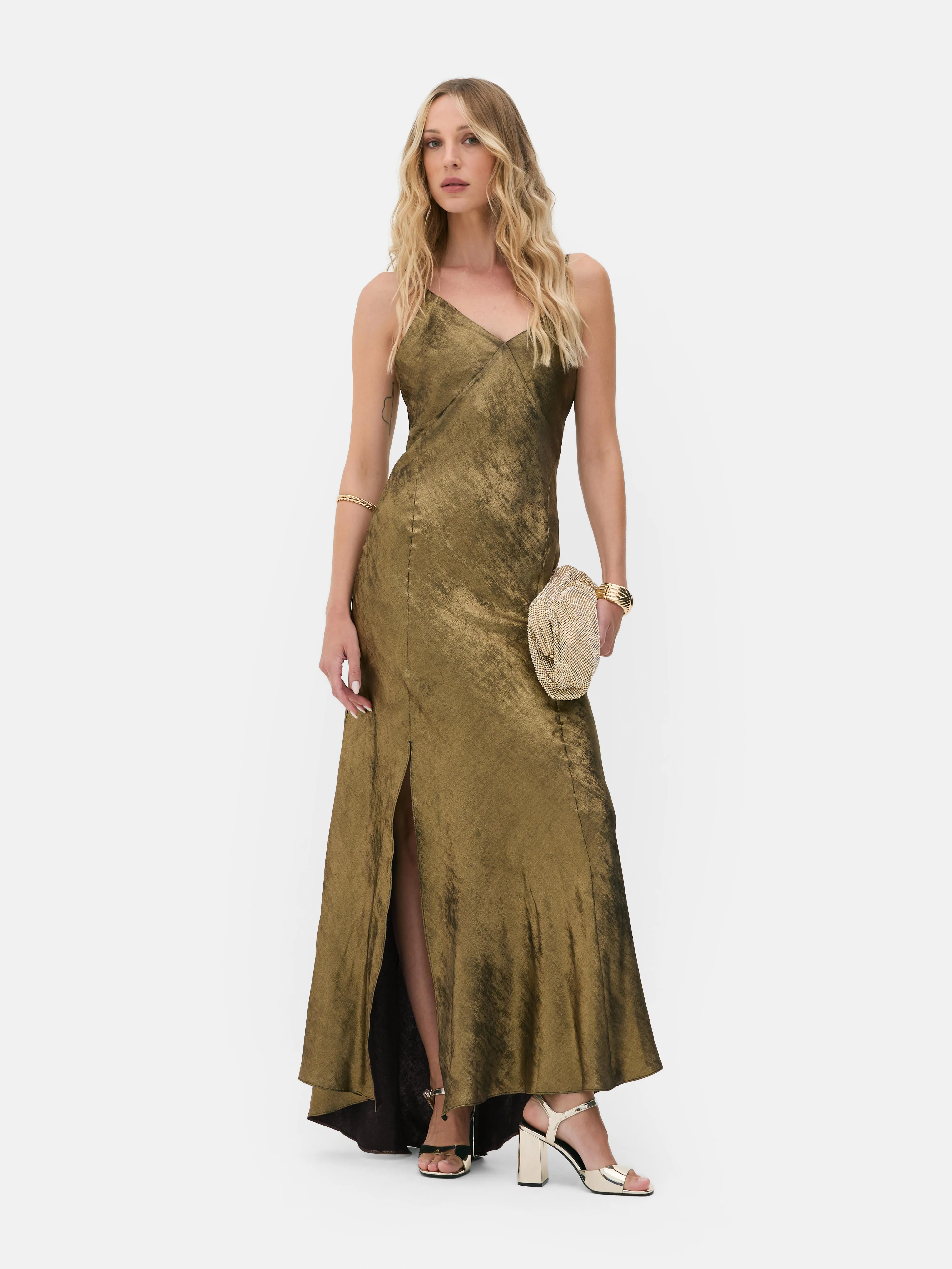 Vestido midi de tirantes de Rita Ora