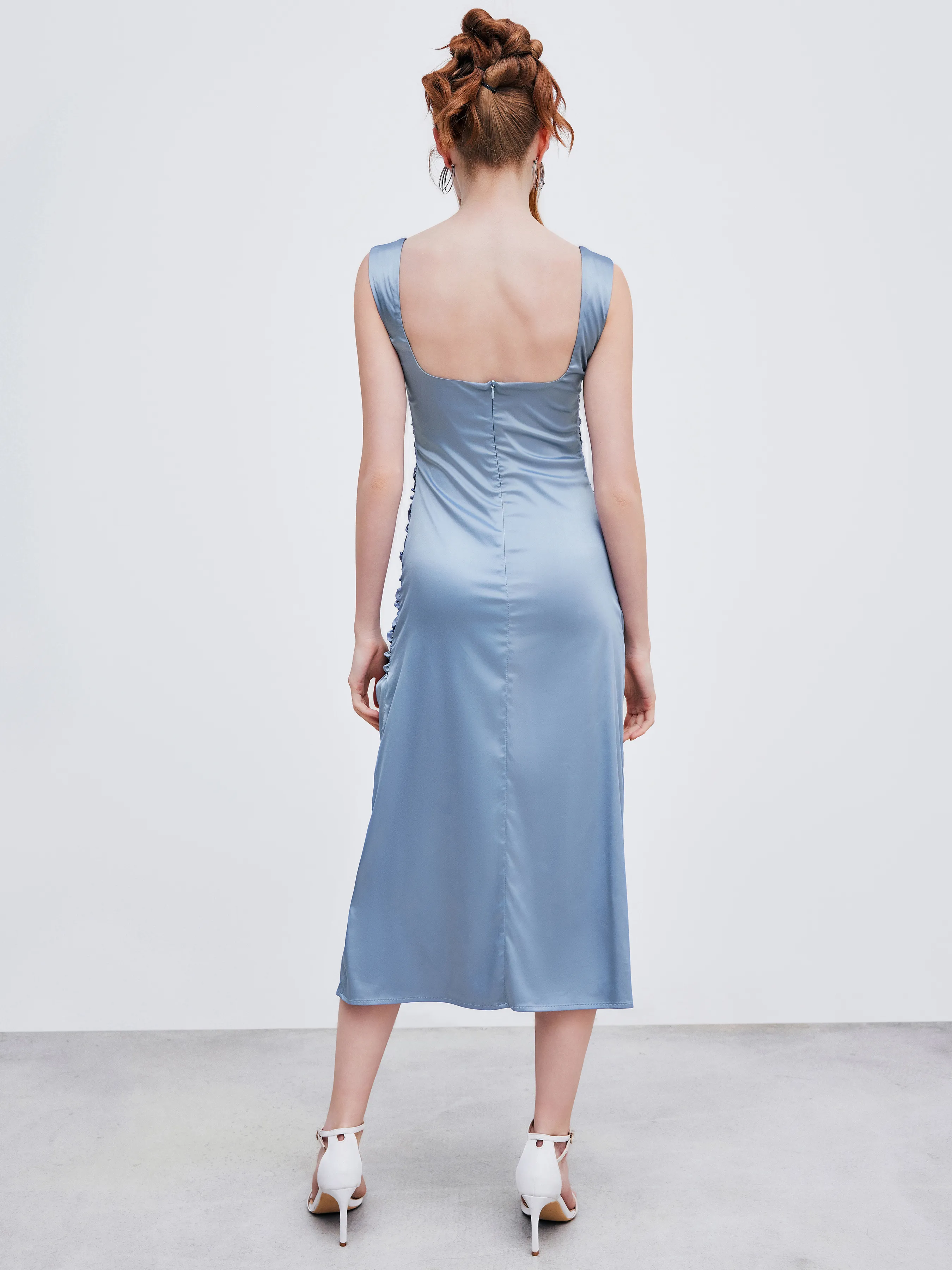 Vestido Midi Tejido de Cuello Cuadrado Sólido con Fruncido y Abertura